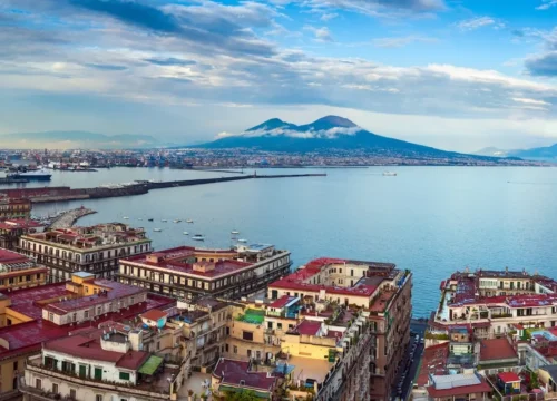 Mercato Immobiliare a Napoli in crescita, Likecasa.it spiega come vendere casa