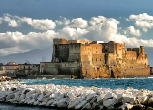 Castel dell’Ovo, visite guidate gratis tra storia e mito