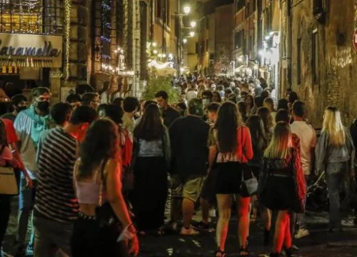Baretti a Napoli, i bar e i locali di Via Chiaia e del Centro Storico
